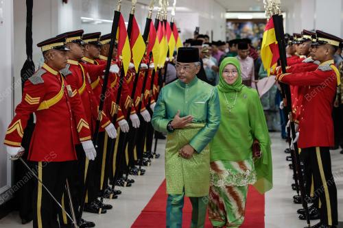 AL-SULTAN ABDULLAH RI'AYATUDDIN AL-MUSTAFA BILLAH SHAH