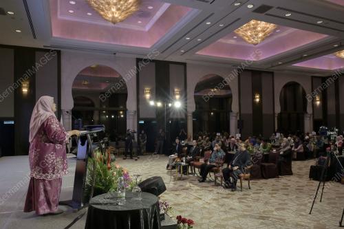 DATUK RUBIAH WANG