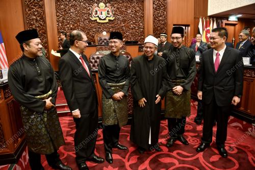 UPACARA MENGANGKAT SUMPAH AHLI DEWAN NEGARA