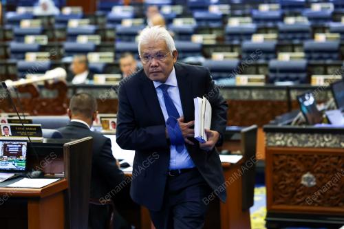 DATUK SERI HAMZAH ZAINUDIN
