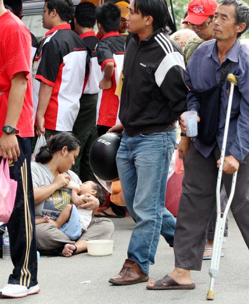 PEMINTA SEDEKAH
