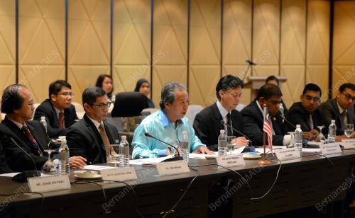 KL20_10102015_JCBC