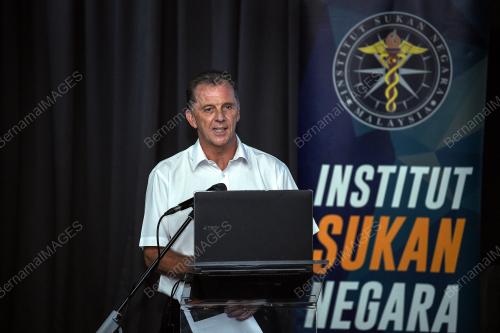 KL20_10112017_PODIUM_ISN_BN201711090939