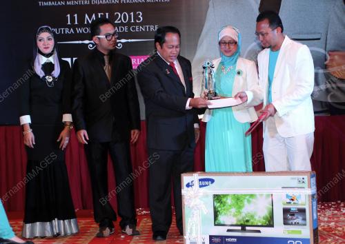 KL20_11052013_UNEQUEIN