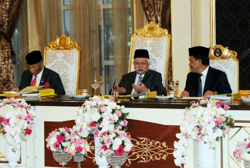 KL20_11052016_MESYUARAT
