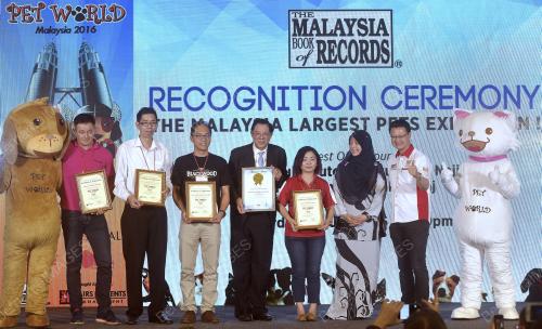 KL20_11062016_PET_WORLD
