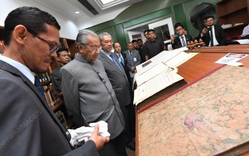 KL20_11112019_PM_BN20191108706