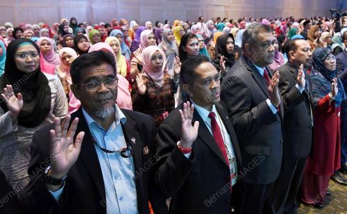 KL20_11122017_IKRAR_BN201712103811