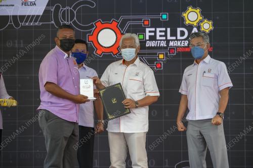 DATUK SERI IDRIS JUSOH