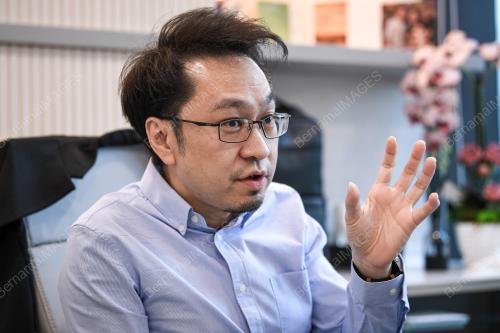 DR RICHARD CHAN TZE MING