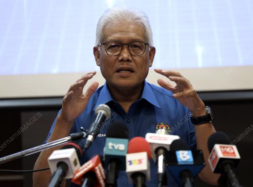 DATUK SERI HAMZAH ZAINUDIN
