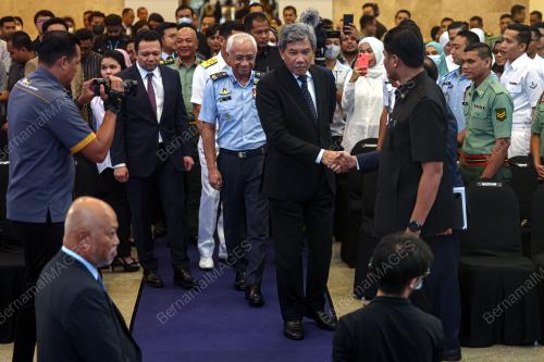 DATUK SERI MOHAMAD HASAN
