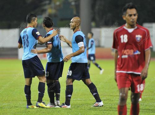 KL20_13072012_BOLA