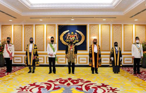 AL-SULTAN ABDULLAH RI'AYATUDDIN AL-MUSTAFA BILLAH SHAH