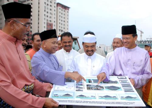 DATUK SERI JAMIL KHIR BAHAROM
