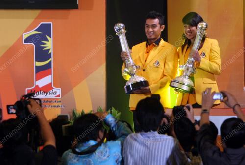 OLAHRAGAWAN & OLAHRAGAWATI