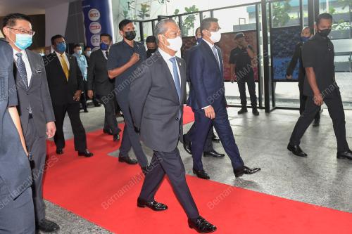 TAN SRI MUHYIDDIN YASSIN