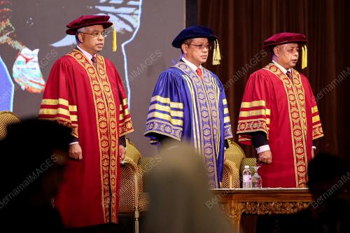 SENATOR DATUK DR MOHD NA'IM MOKHTAR
