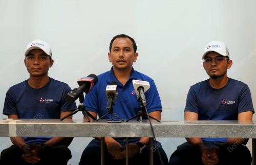 SIDANG MEDIA PASUKAN SAPURA