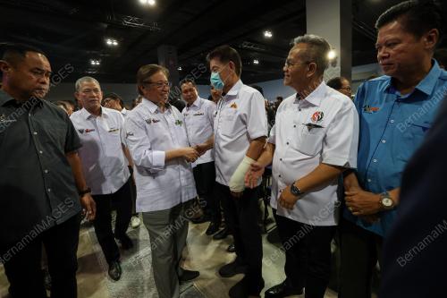 TAN SRI ABANG JOHARI TUN OPENG