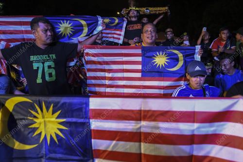 KL20_15122018_PENYOKONG_MALAYSIA