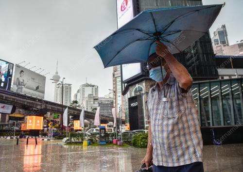 TINJAUAN HUJAN LEBAT SEKITAR KUALA LUMPUR