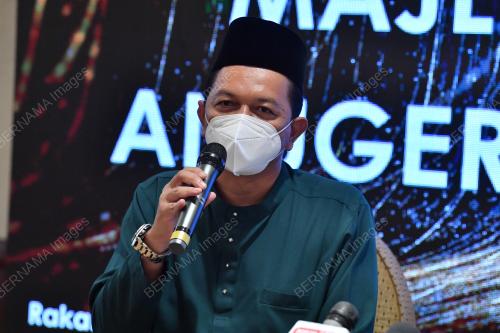 DATUK CHAMIL WARIYA