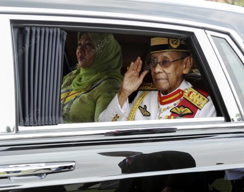 KL20_16112016_AGONG_ATM