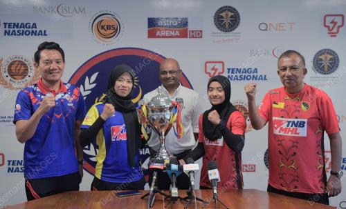 PIALA VIVIAN MAY SOARS