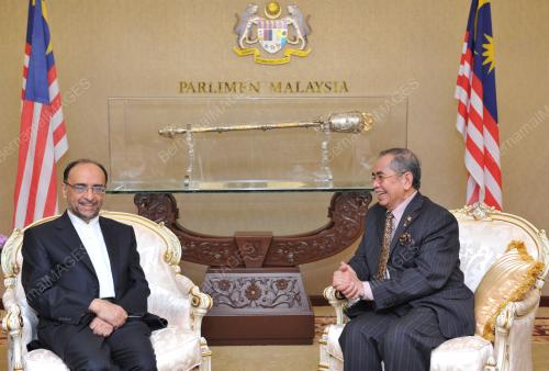 KL20_17042012_PARLIMEN