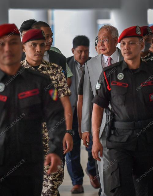 DATUK SERI NAJIB TUN RAZAK
