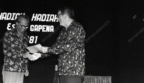 PERTANDINGAN MENULIS CERPEN