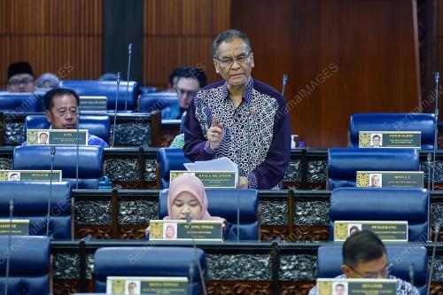 DATUK SERI DR DZULKEFLY AHMAD
