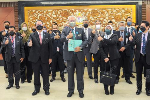 TAN SRI ANNUAR MUSA