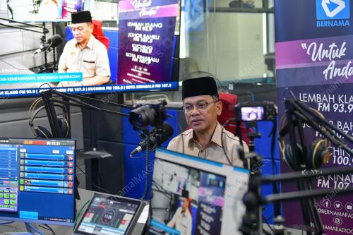 DATUK MOHD NA'IM MOKHTAR