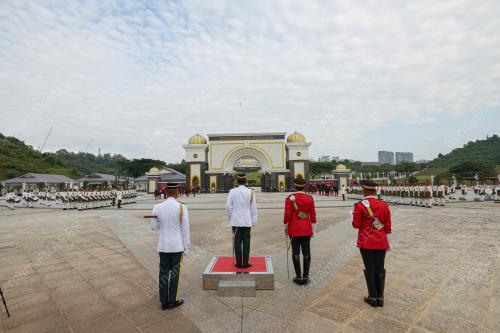 ISTIADAT PERTUKARAN PENGAWAL ISTANA NEGARA