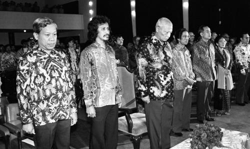 KL20_19012015_AGONG_PUISI