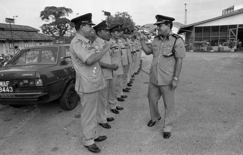 KL20_19012015_PENYERAHAN