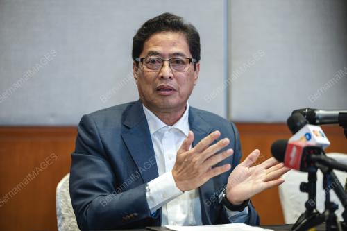 TAN SRI AZAM BAKI
