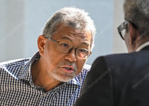 DATUK SERI AZLAN MAN