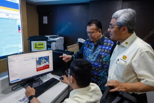 DATUK SERI ALEXANDER NANTA LINGGI