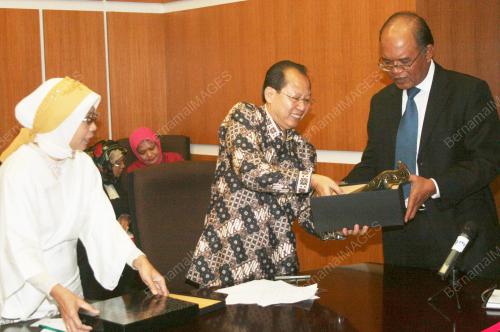 KAMARUDDIN SIARAF
