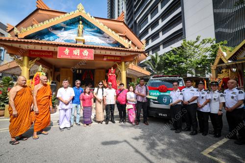 MAJLIS PENYERAHAN AMBULANS