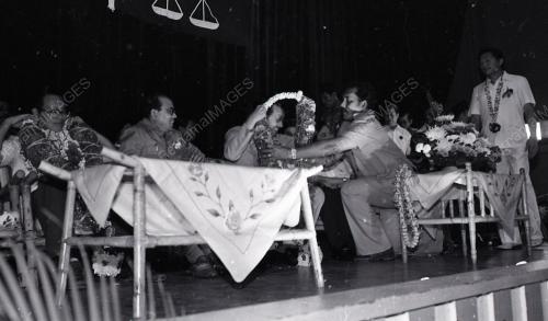 DR. MAHATHIR MOHAMAD
