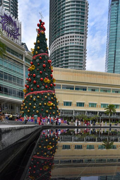 TINJAUAN PERSIAPAN HARI NATAL