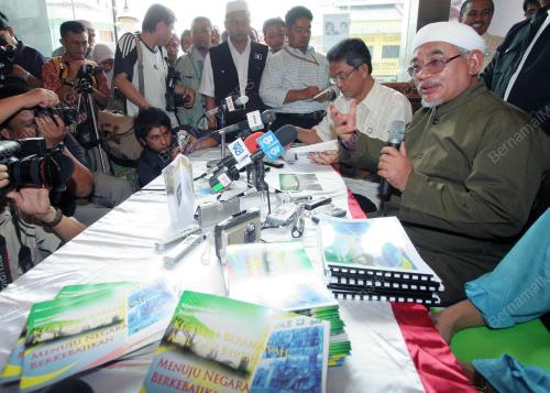 ABDUL HADI AWANG