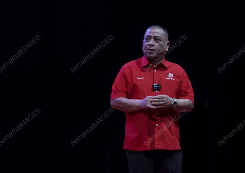 DATUK SERI SAARANI MOHAMAD