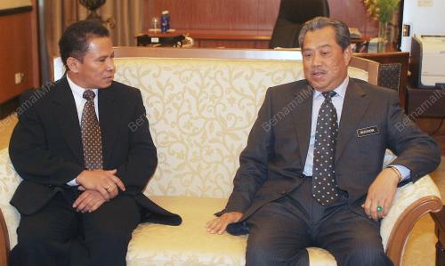 TAN SRI MUHYIDDIN YASSIN