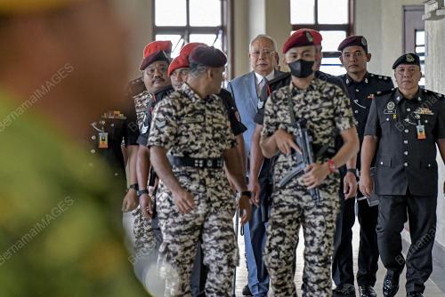 DATUK SERI NAJIB TUN RAZAK