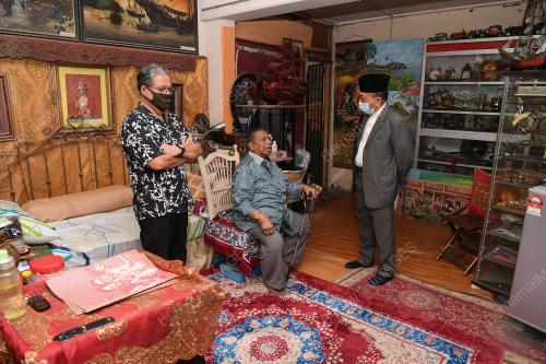 TAN SRI DR RAIS YATIM